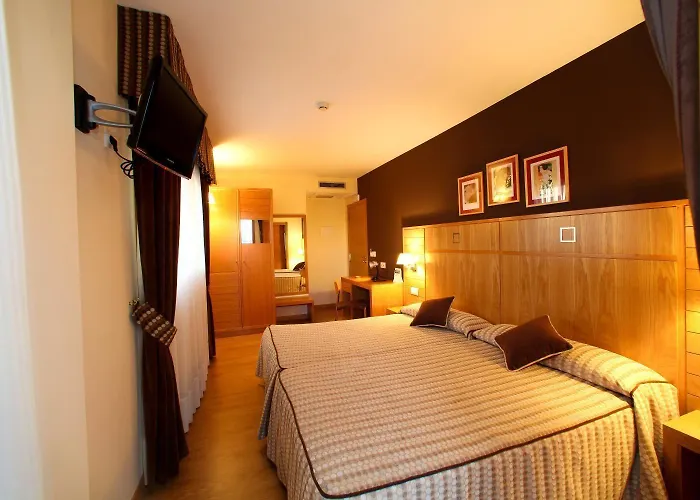 فندق Condes De Lemos Espana 2*